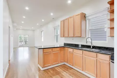 1940 N Ridgeway Avenue #2, Chicago, IL 60647 - Photo 10