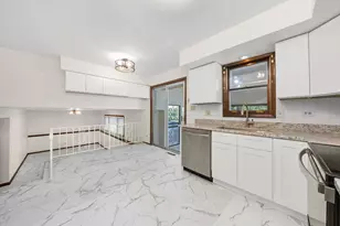 17731 Larkspur Ln, Homewood, IL 60430 - Photo 12