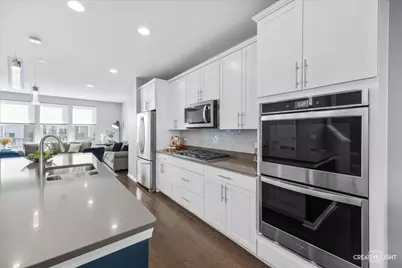 3570 Sawgrass Drive, Woodridge, IL 60517 - Photo 12