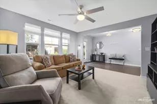 3570 Sawgrass Dr, Woodridge, IL 60517 - Photo 6