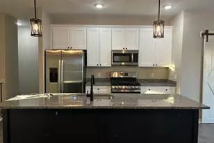 615 Anjali Court, Sycamore, IL 60178 - Photo 4