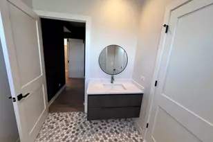 1039 W Belmont Ave, Chicago, IL 60657 - Photo 18