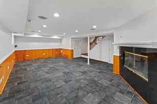 2135 W Leland Ave, Chicago, IL 60625 - Photo 20