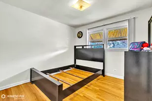 7528 Kenneth Ave, Skokie, IL 60076 - Photo 16