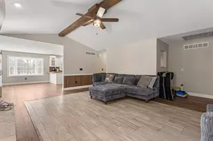 5210 Hammer Pl, Decatur, IL 62521 - Photo 10