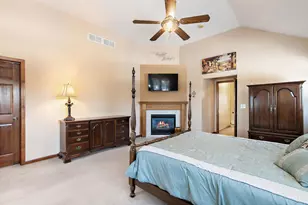 716 Surrey Ln, Sleepy Hollow, IL 60118 - Photo 18