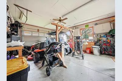 619 Joanne Lane, Dekalb, IL 60115 - Photo 34