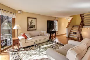 42W231 Retreat Ct, Saint Charles, IL 60175 - Photo 6