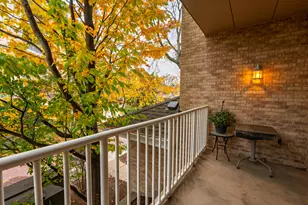 1745 Pavilion Way, Park Ridge, IL 60068 - Photo 6