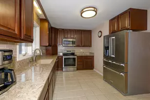 41W801 Northway Dr, Elburn, IL 60119 - Photo 16