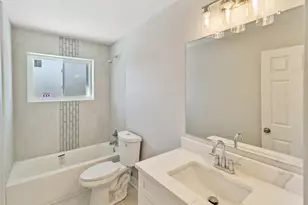 17060 Louis Ave, South Holland, IL 60473 - Photo 12