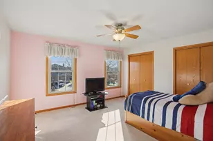 8836 Clifton Ln, Tinley Park, IL 60487 - Photo 18