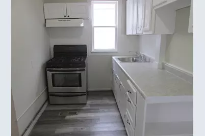 [Address not provided], North Chicago, IL 60064 - Photo 4