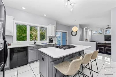 940 Burnham Court, Aurora, IL 60502 - Photo 12