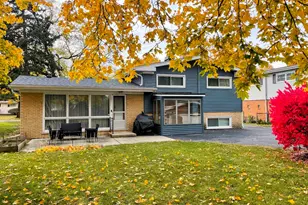 543 S 7th St, West Dundee, IL 60118 - Photo 12