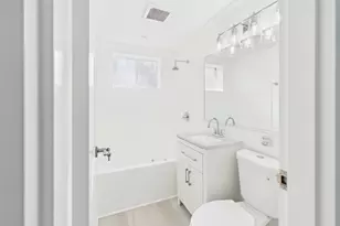 2710 W Summerdale Ave, Chicago, IL 60625 - Photo 12