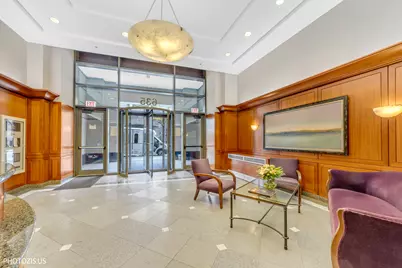 635 N Dearborn Street #1403, Chicago, IL 60654 - Photo 4