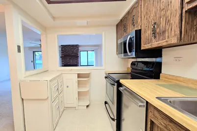 650 Whitney Court #108, Gurnee, IL 60031 - Photo 10