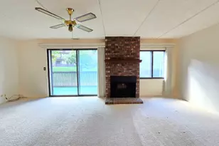 650 Whitney Ct, Gurnee, IL 60031 - Photo 4