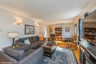 9542 Monroe Ave, Brookfield, IL 60513 - Photo 4