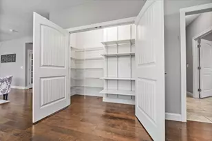 1525 Stoneroller Cir, Bloomington, IL 61705 - Photo 8