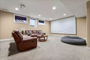 1525 Stoneroller Cir, Bloomington, IL 61705 - Photo 12