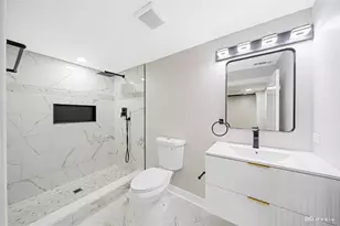 9241 S Kingston Ave, Chicago, IL 60617 - Photo 22