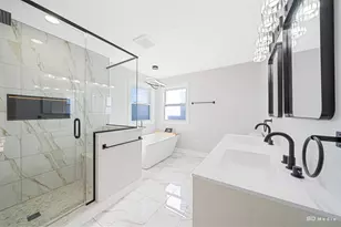 9241 S Kingston Ave, Chicago, IL 60617 - Photo 8