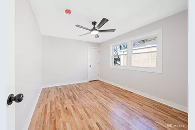 9241 S Kingston Avenue, Chicago, IL 60617 - Photo 10