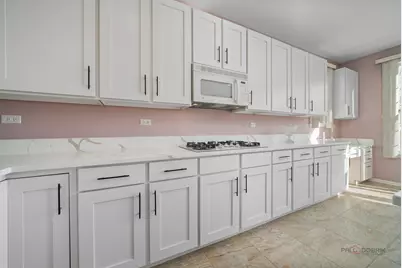 2287 Avalon Drive, Buffalo Grove, IL 60089 - Photo 14