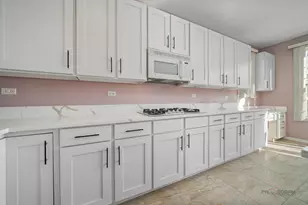 2287 Avalon Dr, Buffalo Grove, IL 60089 - Photo 14