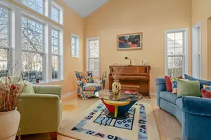 2287 Avalon Dr, Buffalo Grove, IL 60089 - Photo 4