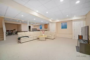 2287 Avalon Dr, Buffalo Grove, IL 60089 - Photo 26