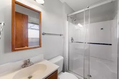 6812 Wainwright Drive, Woodridge, IL 60517 - Photo 18