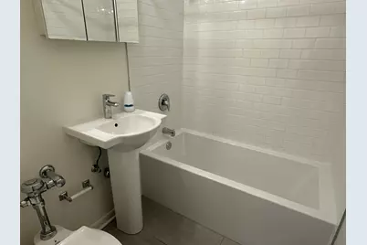 1555 N Dearborn Parkway #2A, Chicago, IL 60610 - Photo 4