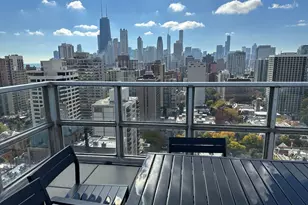 1555 N Dearborn Pkwy, Chicago, IL 60610 - Photo 6