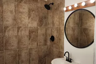 8909 S Houston Ave, Chicago, IL 60617 - Photo 8