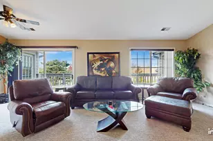 2450 Raleigh Ct, Schaumburg, IL 60193 - Photo 4