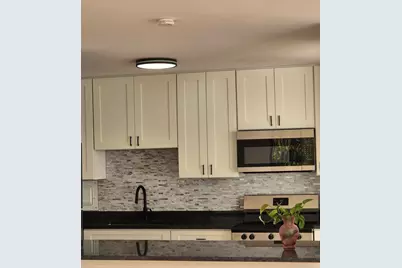 5757 N Sheridan Road #3J, Chicago, IL 60660 - Photo 4