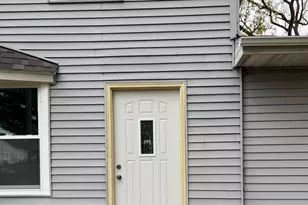 102 8th Ave, Mendota, IL 61342 - Photo 2