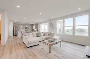 531 Alpine Dr, Algonquin, IL 60102 - Photo 4