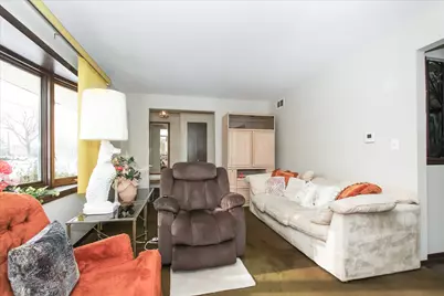 [Address not provided], Melrose Park, IL 60164 - Photo 4