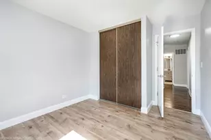 124 Midway Ln, Vernon Hills, IL 60061 - Photo 16