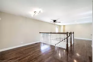 124 Midway Ln, Vernon Hills, IL 60061 - Photo 14