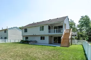 124 Midway Ln, Vernon Hills, IL 60061 - Photo 38