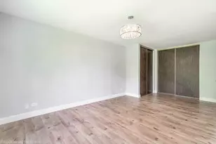 124 Midway Ln, Vernon Hills, IL 60061 - Photo 20