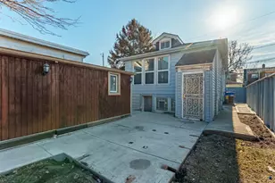 4025 W 56th St, Chicago, IL 60629 - Photo 26