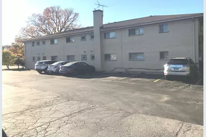 725 Busse Highway #10, Park Ridge, IL 60068 - Photo 4