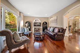 142 N Dixon Dr, Batavia, IL 60510 - Photo 14
