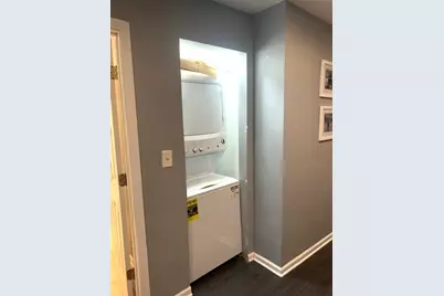 1327 W Walton Street #1, Chicago, IL 60642 - Photo 12